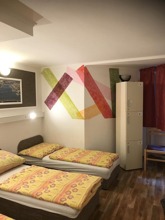 Opera Hostel Budapest Exterior foto
